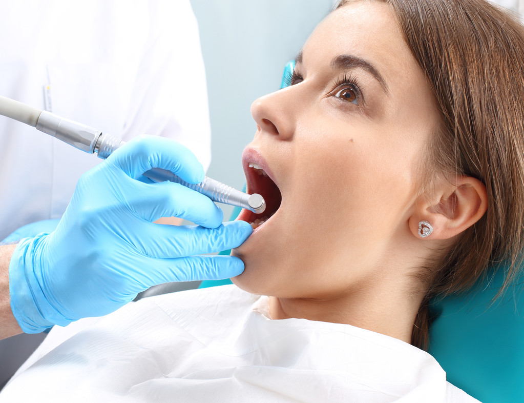 牙医回答患者洗牙的15个问题，谁再问发给他！